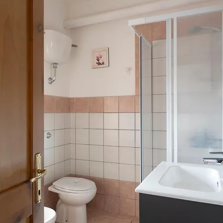 فندق مبيت وإفطار B&B Cardedu 3*
